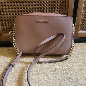 *NWT* Michael Kors Jet Set Leather Crossbody
